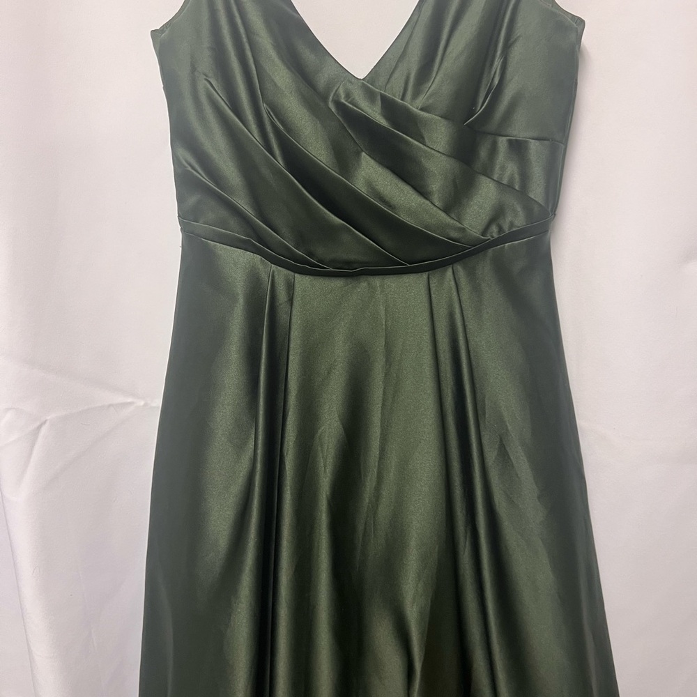 Dark Green Formal Dress Gown David's bridal size 2 - Picture 2 of 6